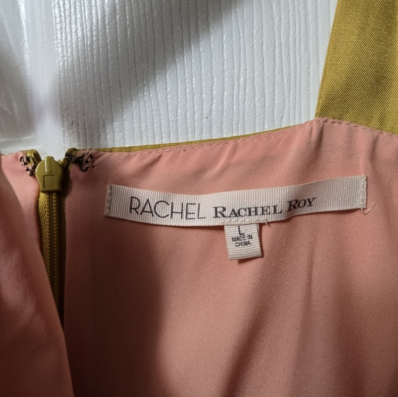 Handkerchief dress with pockets! - size large - Picture 3 of 8